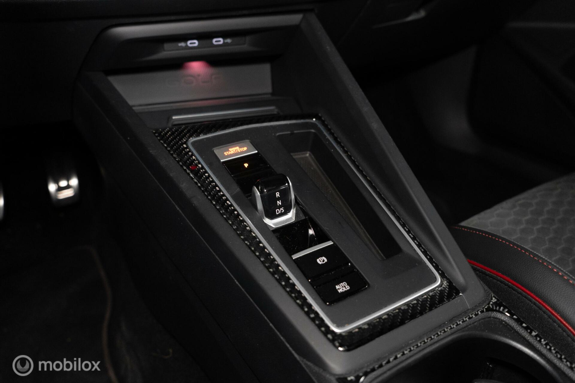 
Volkswagen Golf GTI 2.0 TSI Clubsport 45 Jahre vol									