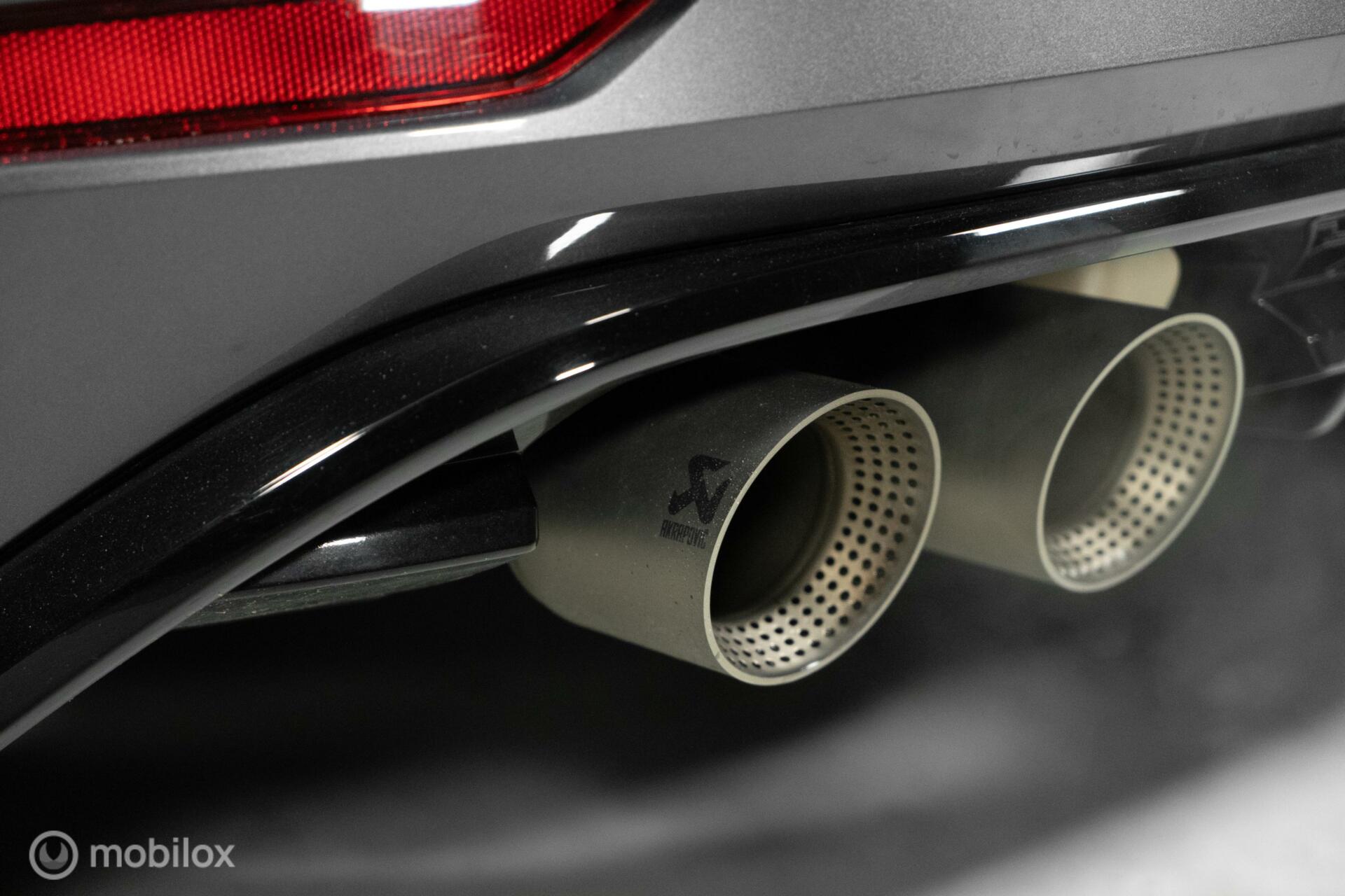 
Volkswagen Golf R 2.0 TSI R Motion vol									