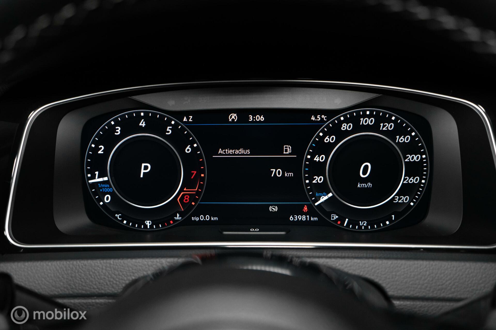 
Volkswagen Golf R 2.0 TSI R Motion vol									