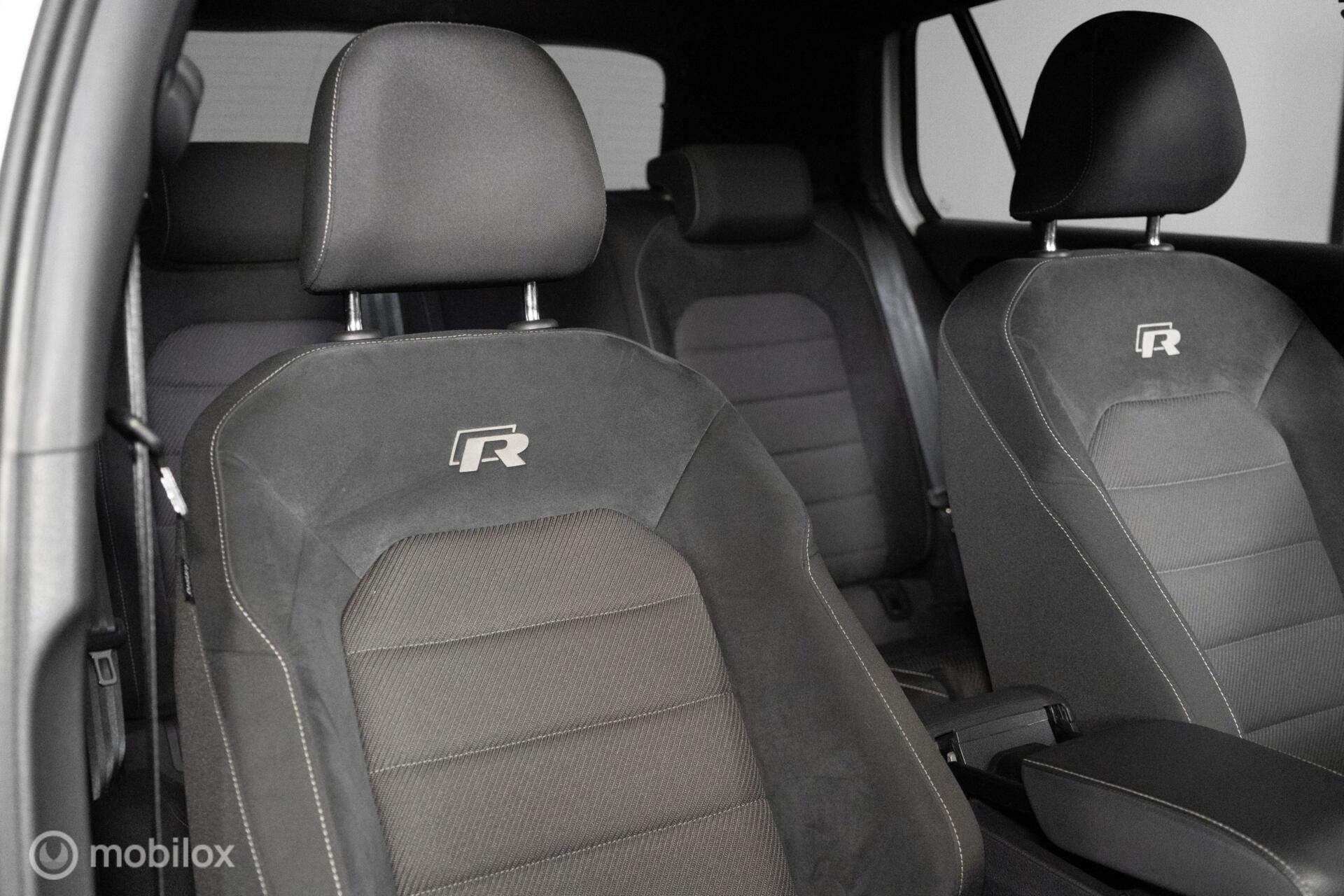 
Volkswagen Golf R 2.0 TSI R Motion vol									