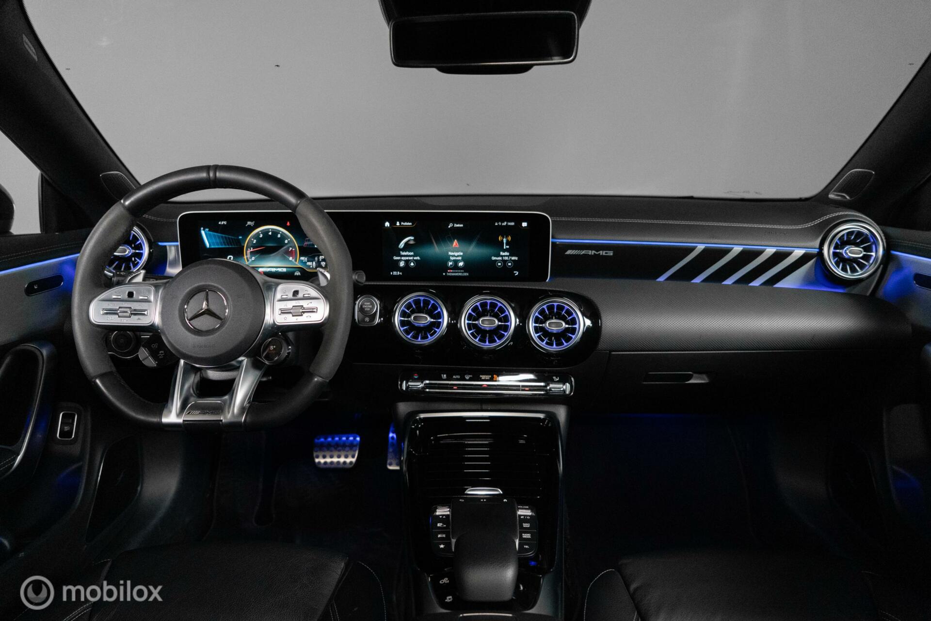 
Mercedes-Benz CLA-Klasse Shooting Brake AMG 45 S 4MATIC+ vol									