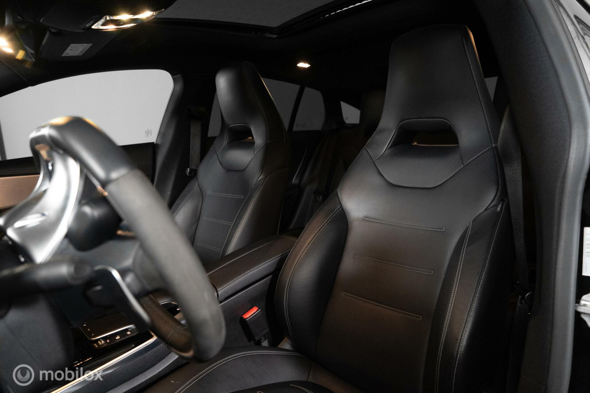 
Mercedes-Benz CLA-Klasse Shooting Brake AMG 45 S 4MATIC+ vol									