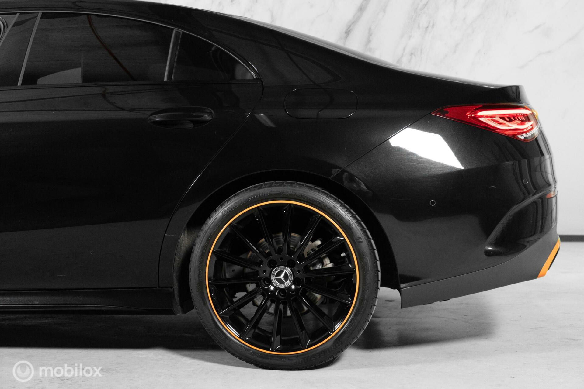 
Mercedes-Benz CLA-Klasse 200 AMG Edition vol									