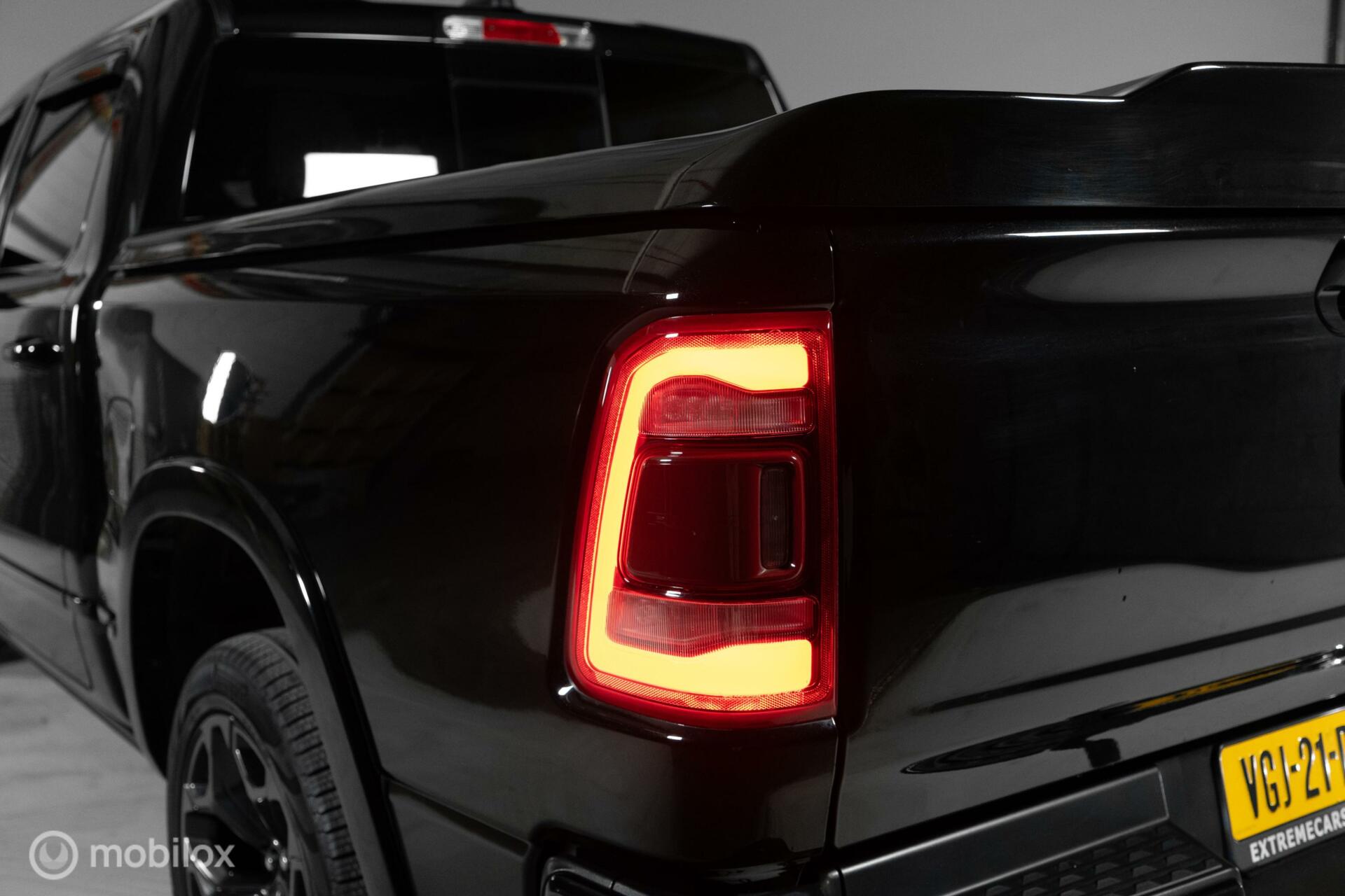 
Dodge Ram 1500 4X4 5.7 V8 4×4 Crew Cab Limited vol									