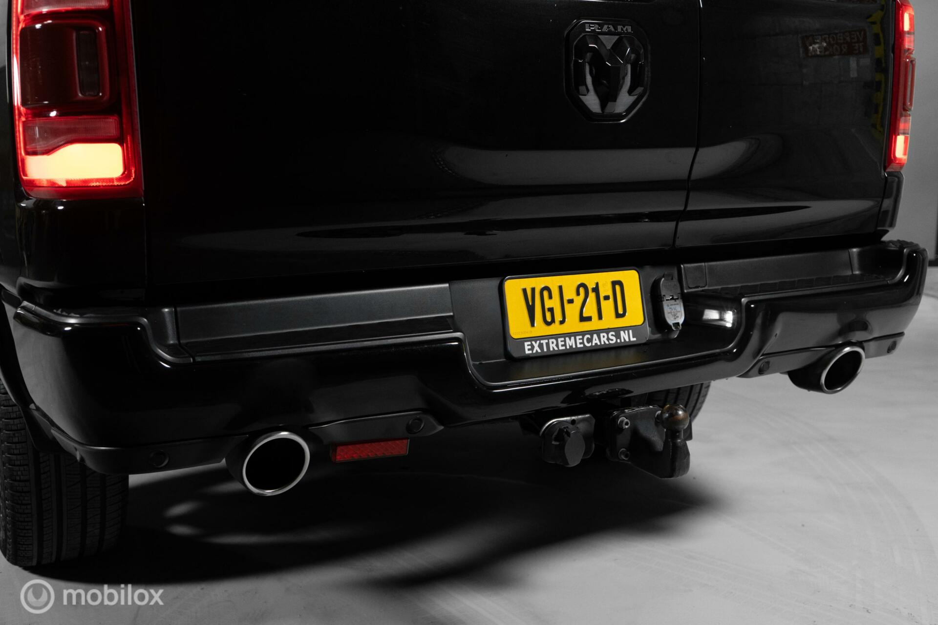 
Dodge Ram 1500 4X4 5.7 V8 4×4 Crew Cab Limited vol									