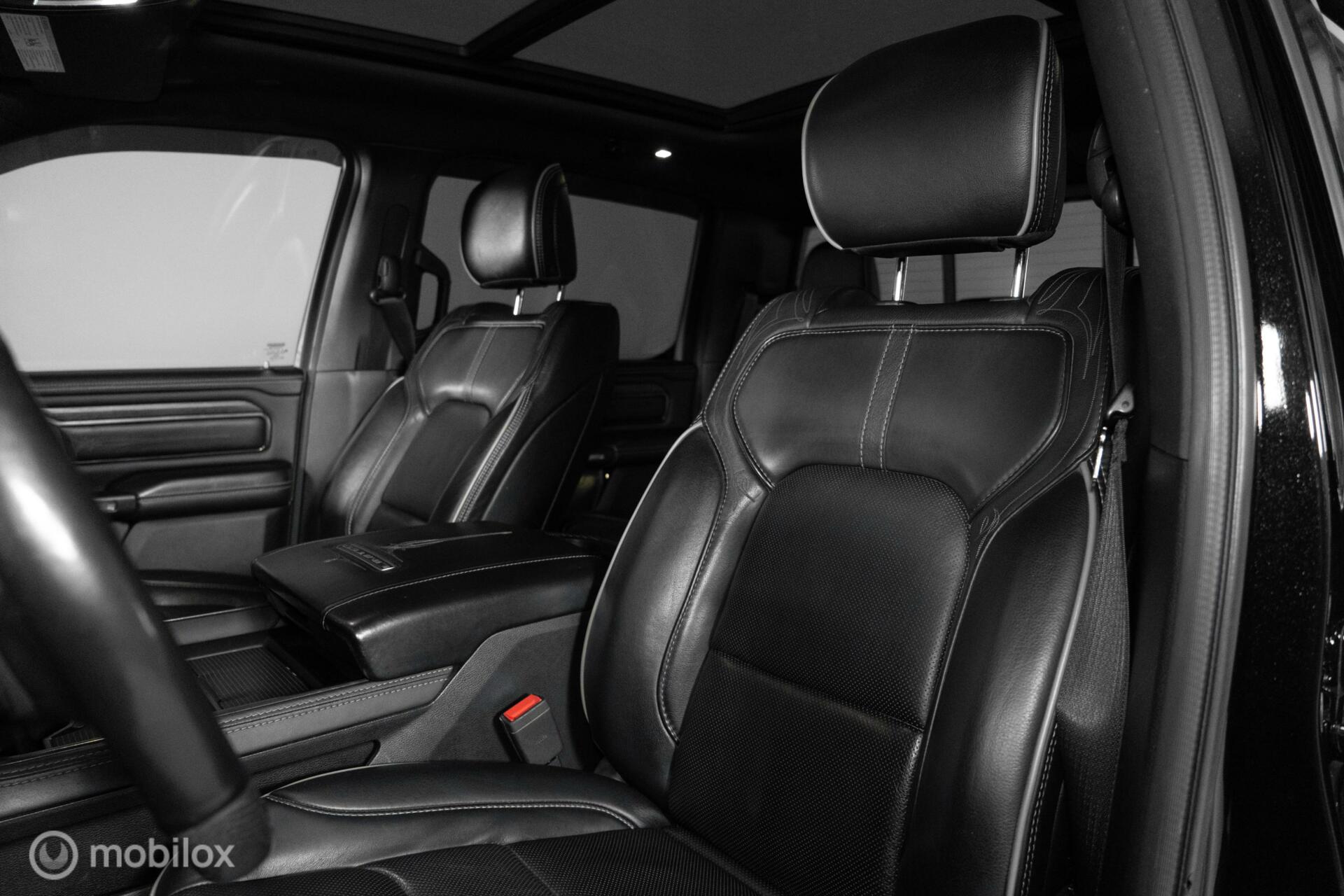 
Dodge Ram 1500 4X4 5.7 V8 4×4 Crew Cab Limited vol									