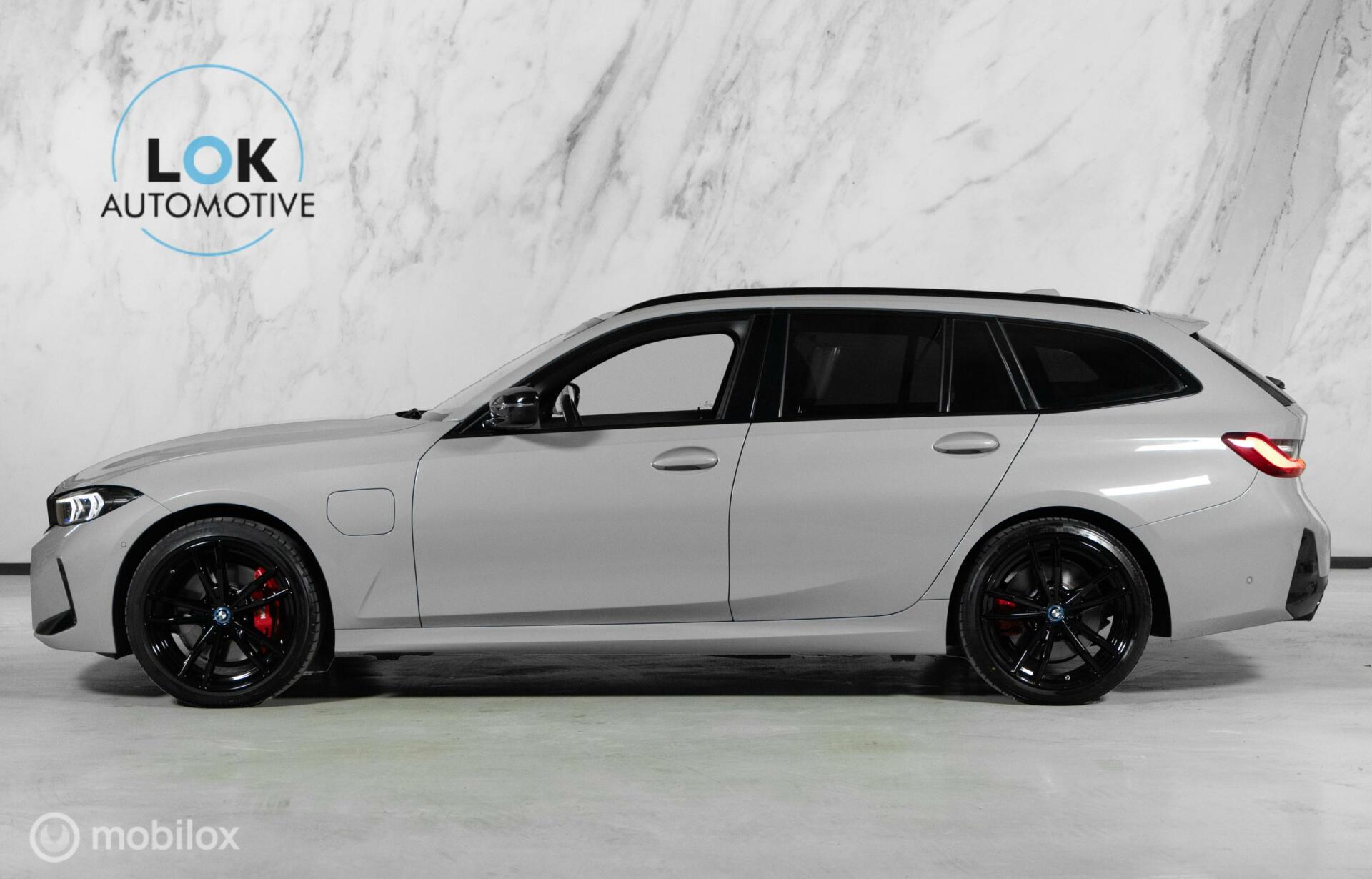 
BMW 3-serie Touring 330e xDrive vol									