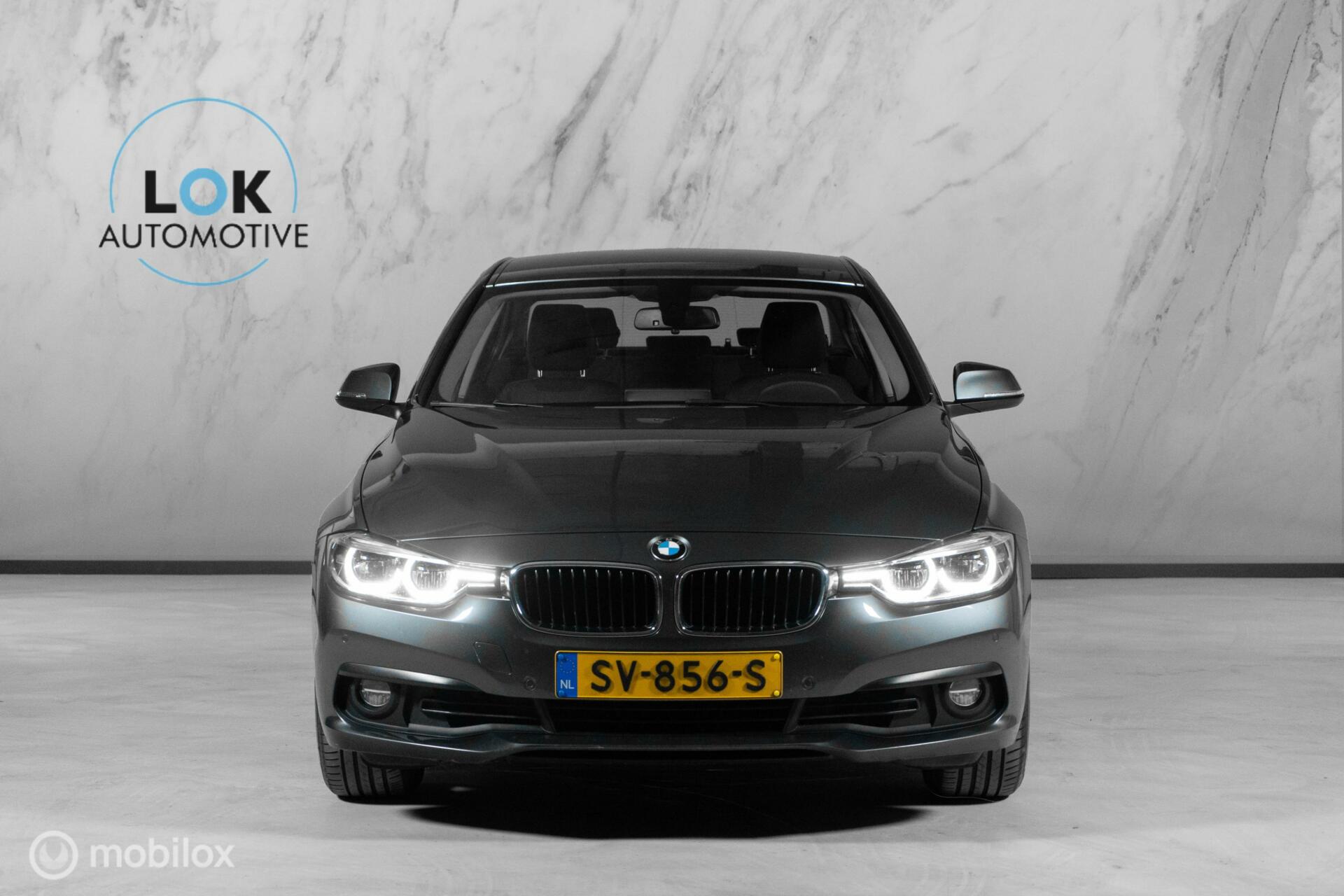 
BMW 3-serie 320i Executive vol									