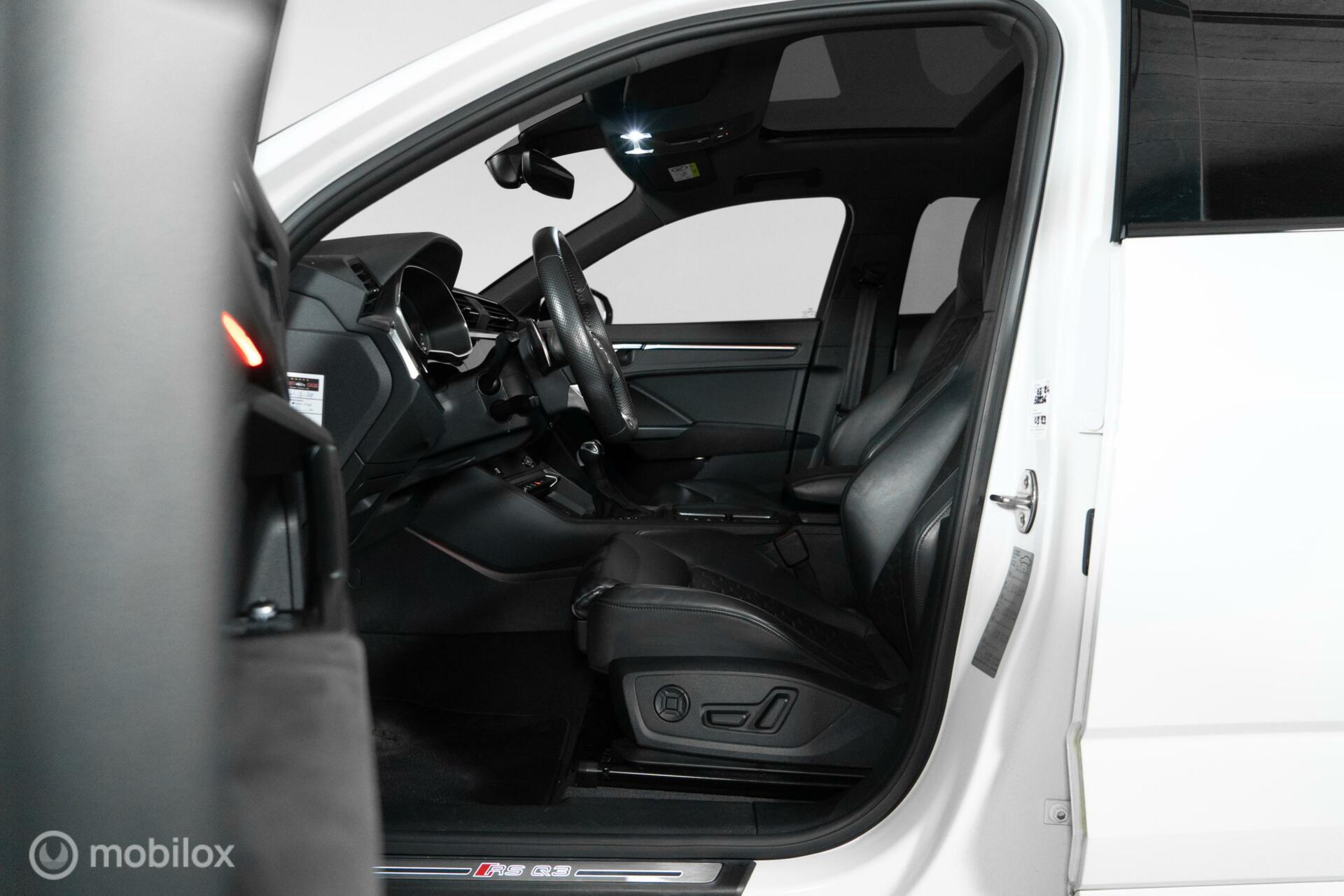 
Audi RS Q3 2.5 TFSI vol									