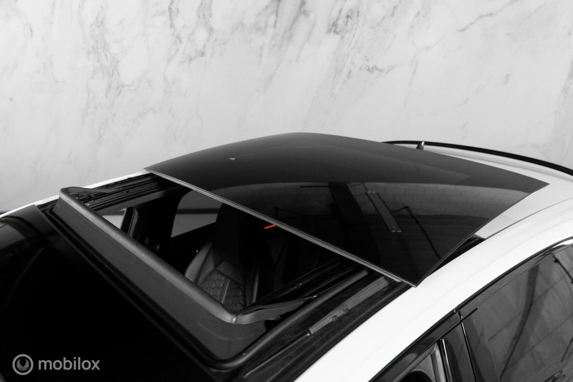 
Audi RS Q3 2.5 TFSI vol									