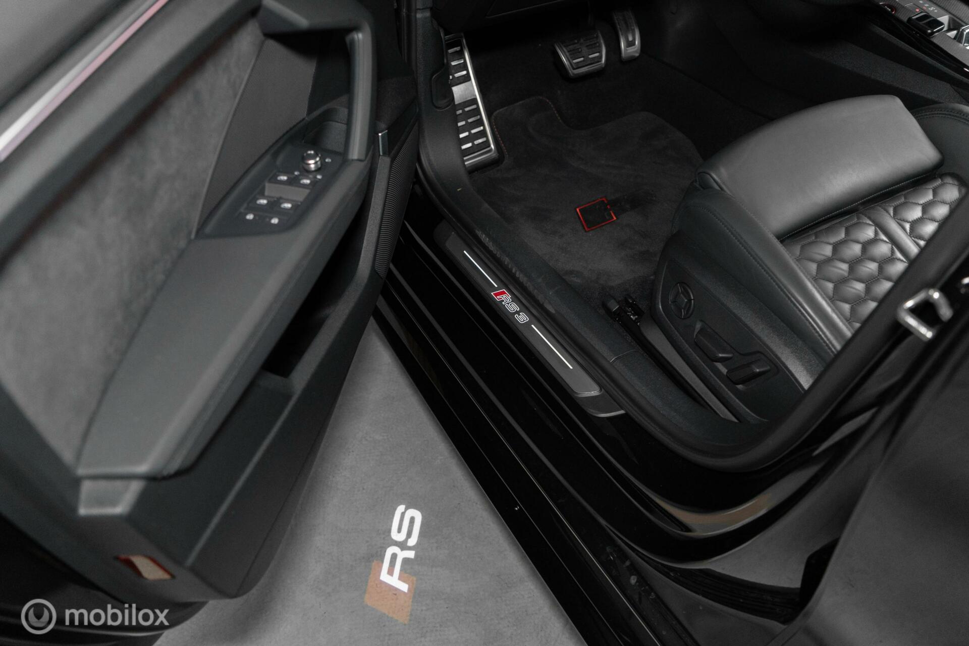 
Audi RS 3 TFSI quattro vol									