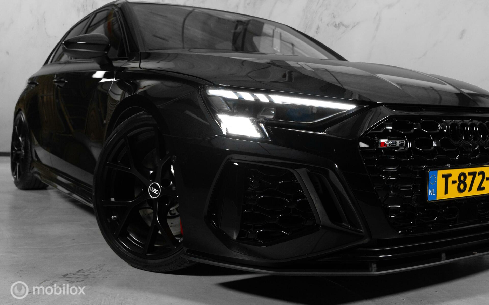 
Audi RS 3 TFSI quattro vol									