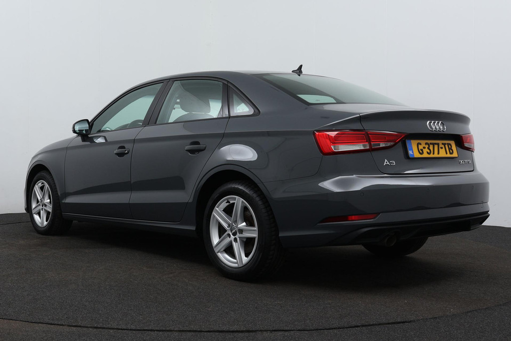 
Audi A3 Limousine 30 TFSI Pro Line(NL-auto, 1e Eig, Dealer OnderH, Navi, Parkeersensoren, Cruise Con, Etc) vol									