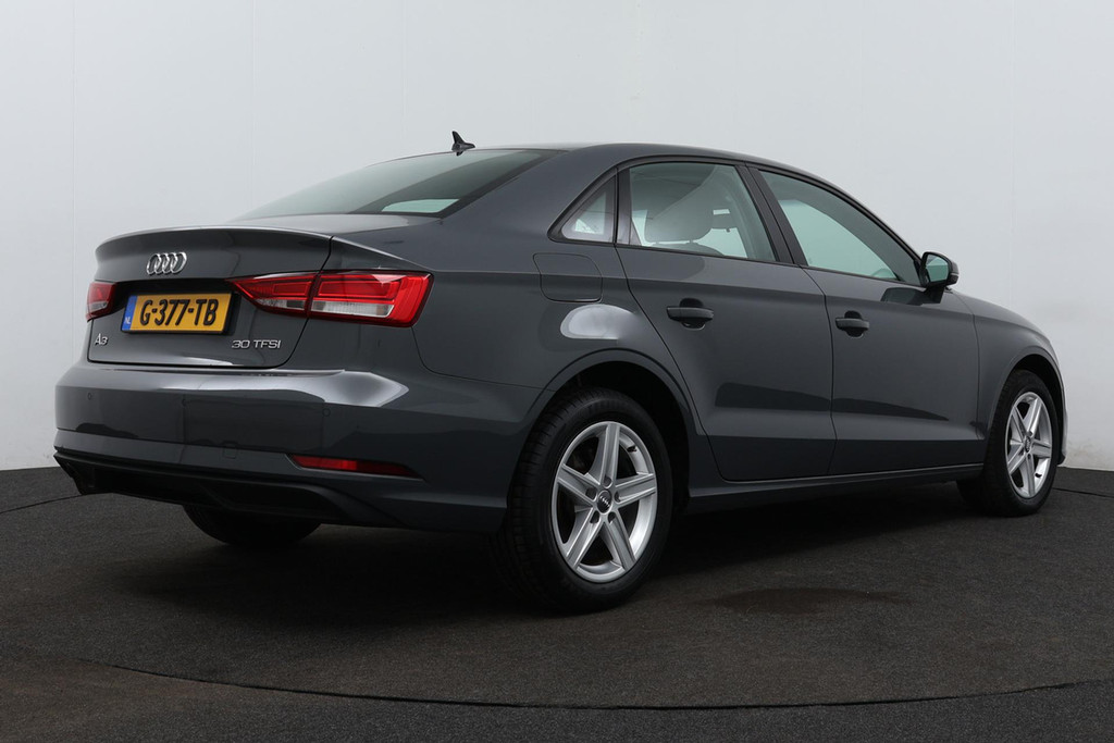 
Audi A3 Limousine 30 TFSI Pro Line(NL-auto, 1e Eig, Dealer OnderH, Navi, Parkeersensoren, Cruise Con, Etc) vol									