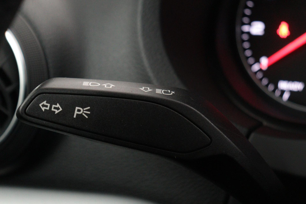 
Audi A3 Limousine 30 TFSI Pro Line(NL-auto, 1e Eig, Dealer OnderH, Navi, Parkeersensoren, Cruise Con, Etc) vol									