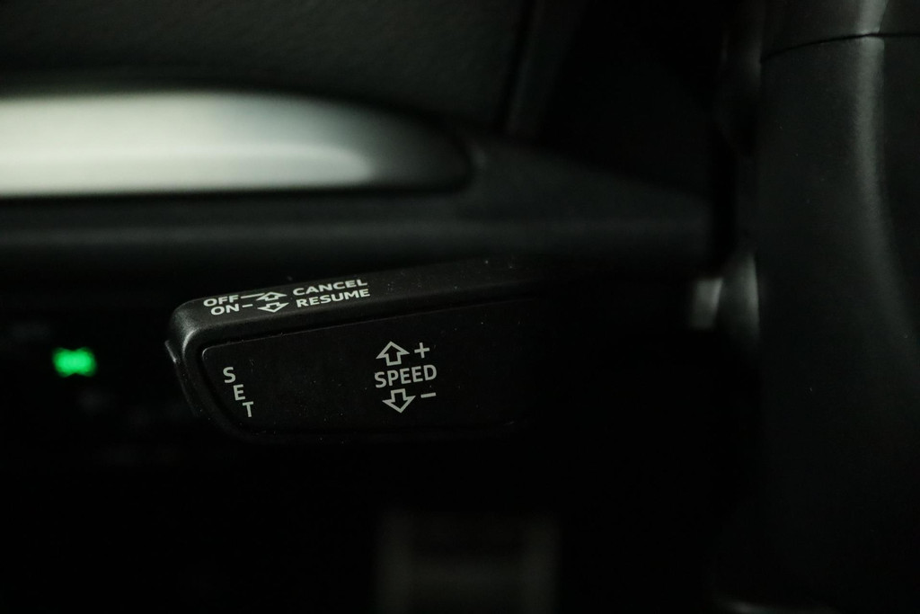 
Audi A3 Limousine 35 TFSI CoD Advance Sport Automaat (NAVIGATIE, VIRTUAL, STOELV, PDC, CRUISE, CLIMATE, NL-AUTO, GOED ONDERHOUDEN) vol									