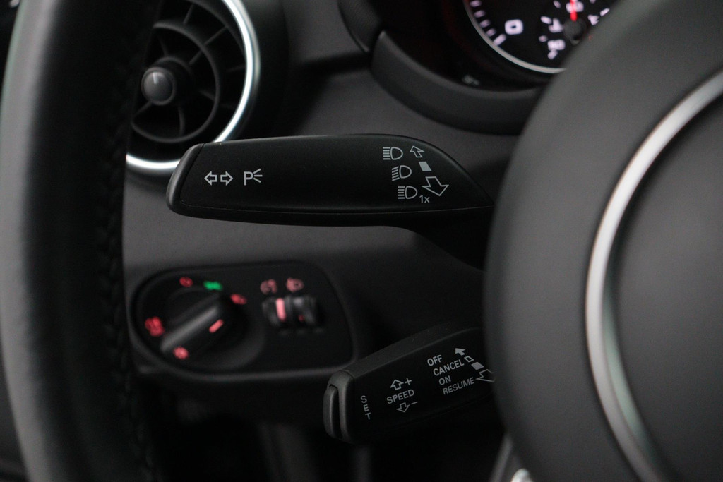 
Audi A1 Sportback 1.0 TFSI Pro Line (NAVIGATIE, CRUISE CONTROL, AIRCO, MULTIMEDIA, NL-AUTO) vol									