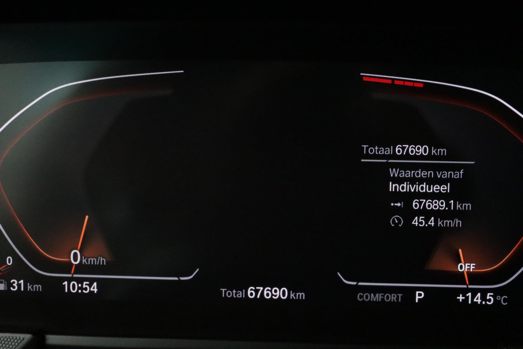 
BMW 1-serie 118i Executive Edition Automaat (PANORAMADAK, NAVIGATIE, PDC, VIRTUAL, CAMERA, CRUISE, NL-AUTO, DEALER ONDERHOUDEN) vol									