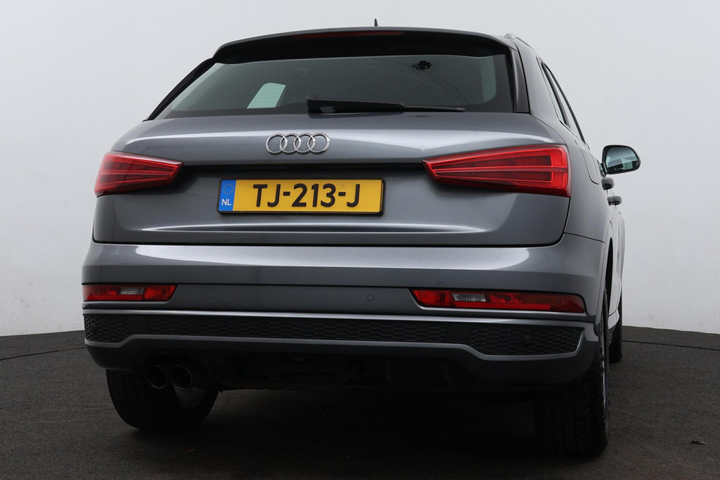 
Audi Q3 1.4 TFSI CoD Sport Advance Sport 2x S-line AANBIEDING!! ( NL-auto, Parkeerhulp V+A, Navi, StoelV, Cruise C, Etc) vol									