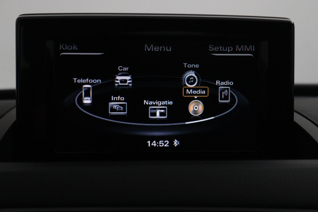 
Audi Q3 1.4 TFSI CoD Sport Advance Sport 2x S-line AANBIEDING!! ( NL-auto, Parkeerhulp V+A, Navi, StoelV, Cruise C, Etc) vol									