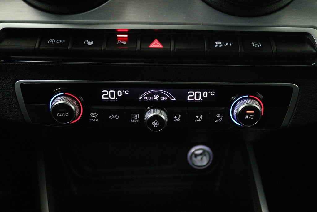 
Audi Q2 1.4 TFSI CoD Design Pro Line (NAVIGATIE, PARKEERSENSOREN, CLIMA, CRUISE, GOED ONDERHOUDEN) vol									