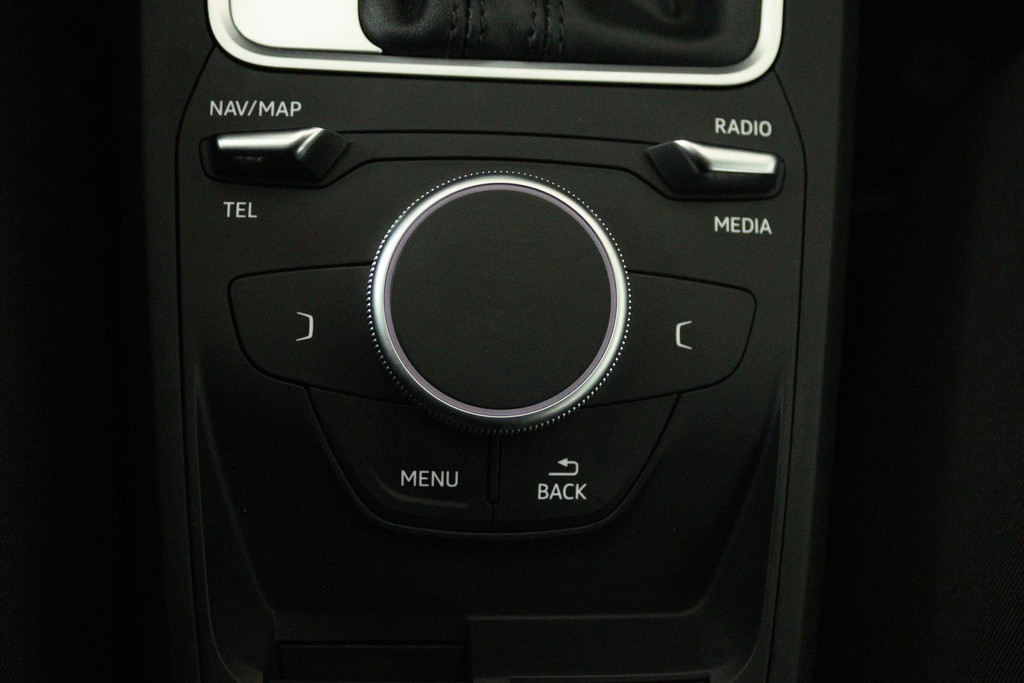 
Audi Q2 1.4 TFSI CoD Design Pro Line (NAVIGATIE, PARKEERSENSOREN, CLIMA, CRUISE, GOED ONDERHOUDEN) vol									