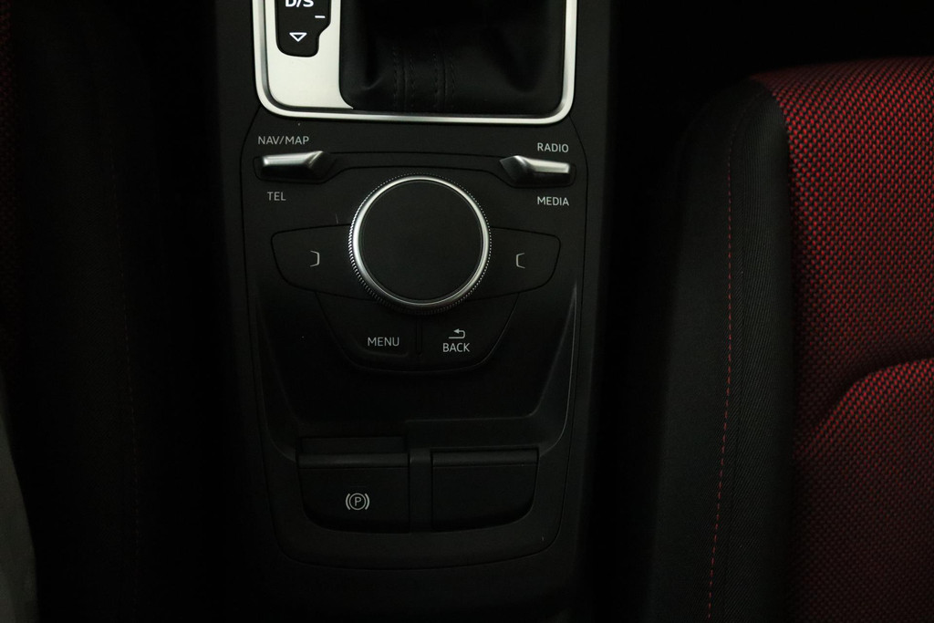 
Audi Q2 35 TFSI epic Automaat (PANORAMADAK, NAVI, CRUISE CONTROL, PARKEERSENSOREN, CLIMATE CONTROL, NL-AUTO, GOED ONDERHOUDEN) vol									