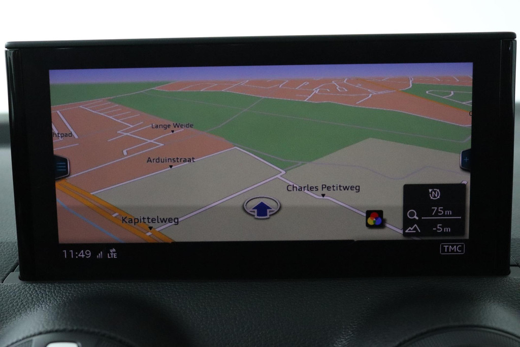 
Audi Q2 30 TFSI Sport Pro Line Automaat (VIRTUAL, NAVIGATIE, CAMERA, PDC, CRUISE, CLIMATE CONTROL, NL-AUTO, GOED ONDERHOUDEN) vol									