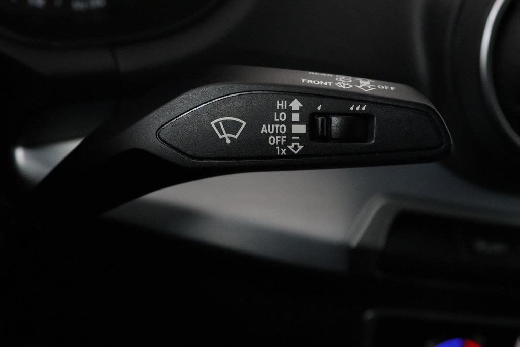 
Audi Q2 30 TFSI Sport Pro Line Automaat (VIRTUAL, NAVIGATIE, CAMERA, PDC, CRUISE, CLIMATE CONTROL, NL-AUTO, GOED ONDERHOUDEN) vol									