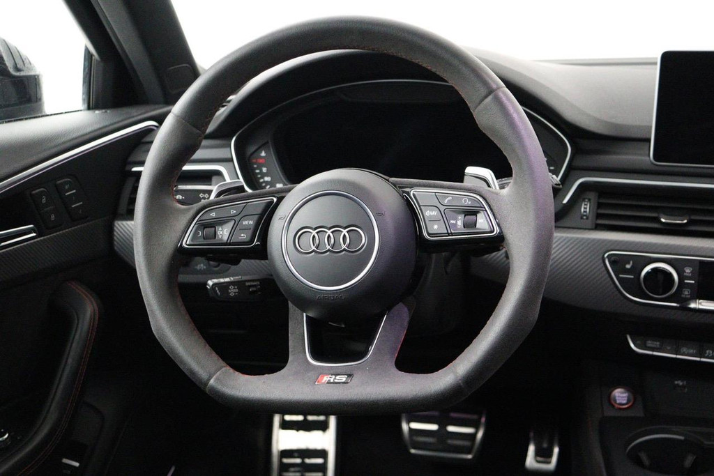 
Audi A4 Avant 2.9 TFSI RS 4 quattro (Panorama, Digitale Dash, Camera’s, StoelV, Navi Pro, Etc) vol									