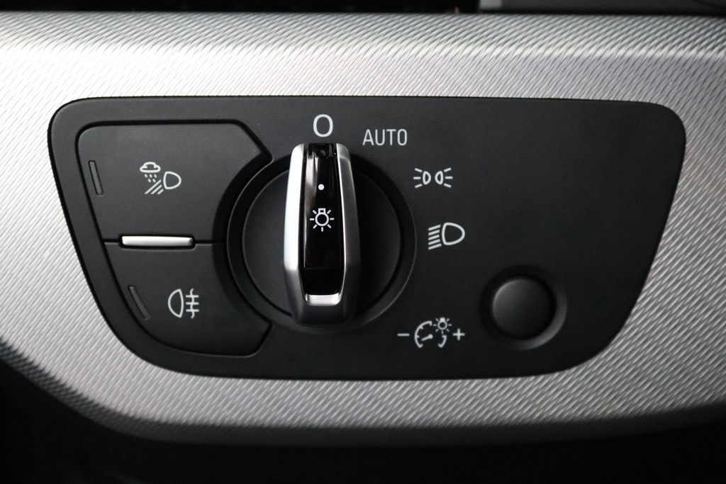 
Audi A4 Avant 1.4 TFSI Sport Lease Edition Sport (NAVIGATIE, TREKHAAK, CRUISE CONTROL, CLIMATE, NL-AUTO, GOED ONDERHOUDEN) vol									