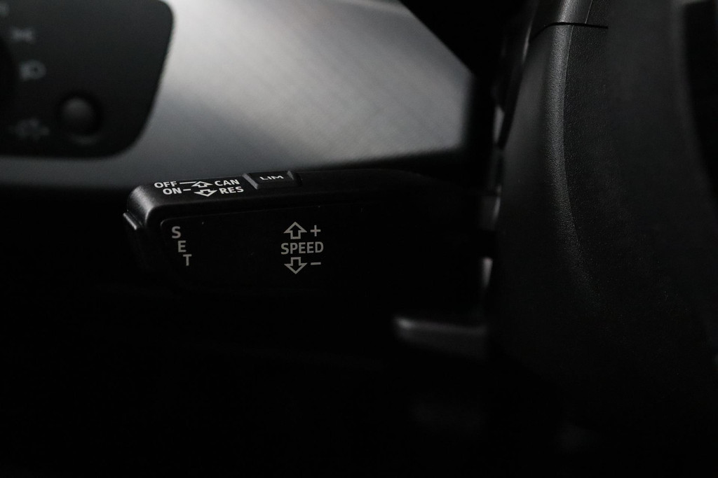 
Audi A4 Avant 1.4 TFSI Sport Lease Edition Sport (NAVIGATIE, TREKHAAK, CRUISE CONTROL, CLIMATE, NL-AUTO, GOED ONDERHOUDEN) vol									