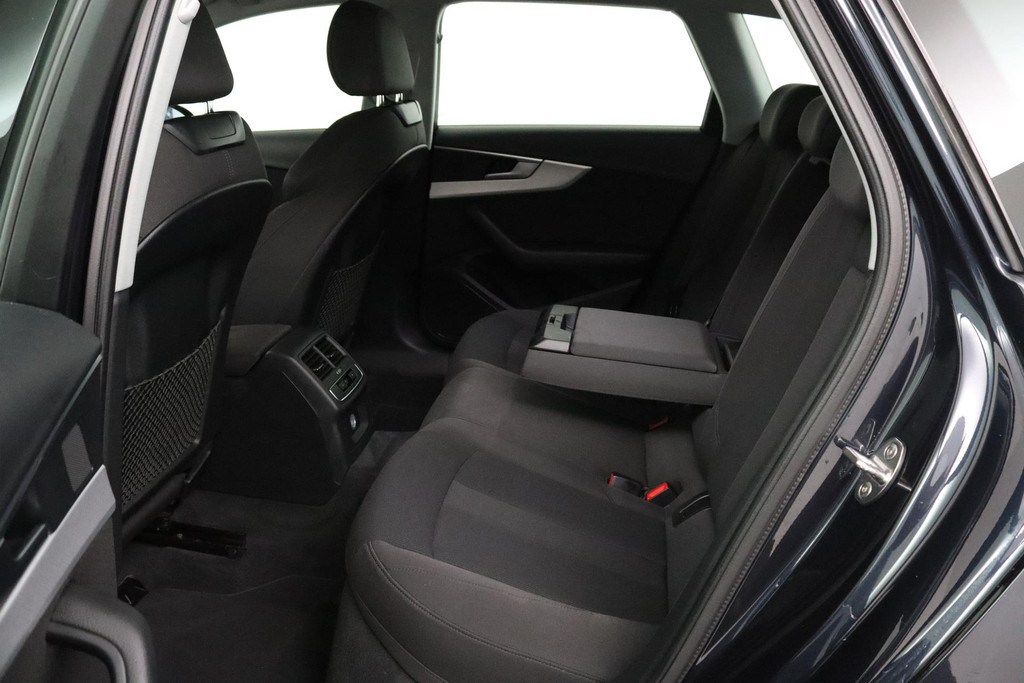 
Audi A4 Avant 1.4 TFSI Sport Lease Edition Sport (NAVIGATIE, TREKHAAK, CRUISE CONTROL, CLIMATE, NL-AUTO, GOED ONDERHOUDEN) vol									