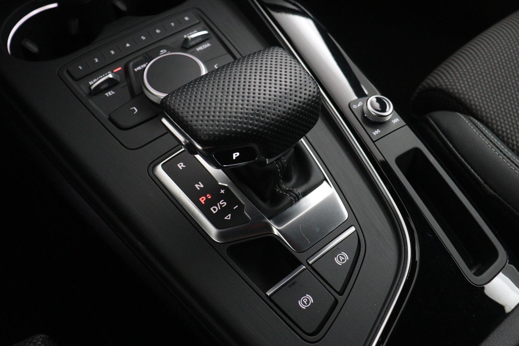 
Audi A4 Avant 35 TFSI S-line edition (NAVIGATIE, SPORTSTOELEN, LED, CLIMA, 1e EIGENAAR, GOED ONDERHOUDEN) vol									