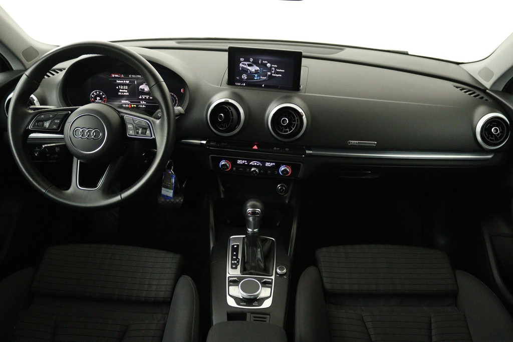 
Audi A3 Sportback 35 TFSI CoD Advance (CRUISE CONTROL, NAVIGATIE, BLUETOOTH, PARKEERSENSOREN, NL-AUTO, GOED ONDERHOUDEN) vol									