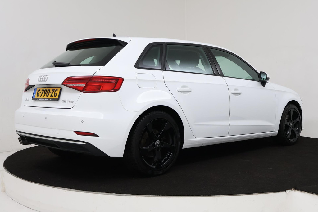 
Audi A3 Sportback 35 TFSI CoD Advance (CRUISE CONTROL, NAVIGATIE, BLUETOOTH, PARKEERSENSOREN, NL-AUTO, GOED ONDERHOUDEN) vol									