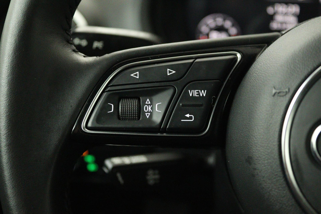 
Audi A3 Sportback 35 TFSI CoD Advance (CRUISE CONTROL, NAVIGATIE, BLUETOOTH, PARKEERSENSOREN, NL-AUTO, GOED ONDERHOUDEN) vol									