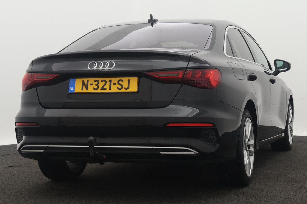 
Audi A3 Limousine 30 TFSI Advanced edition(NL-auto, 1e Eig, Dealer OnderH, Digitale Dash, Carplay, Trekhaak, Addapt Cruise, Etc) vol									