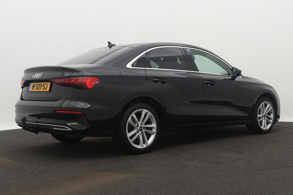 
Audi A3 Limousine 30 TFSI Advanced edition(NL-auto, 1e Eig, Dealer OnderH, Digitale Dash, Carplay, Trekhaak, Addapt Cruise, Etc) vol									