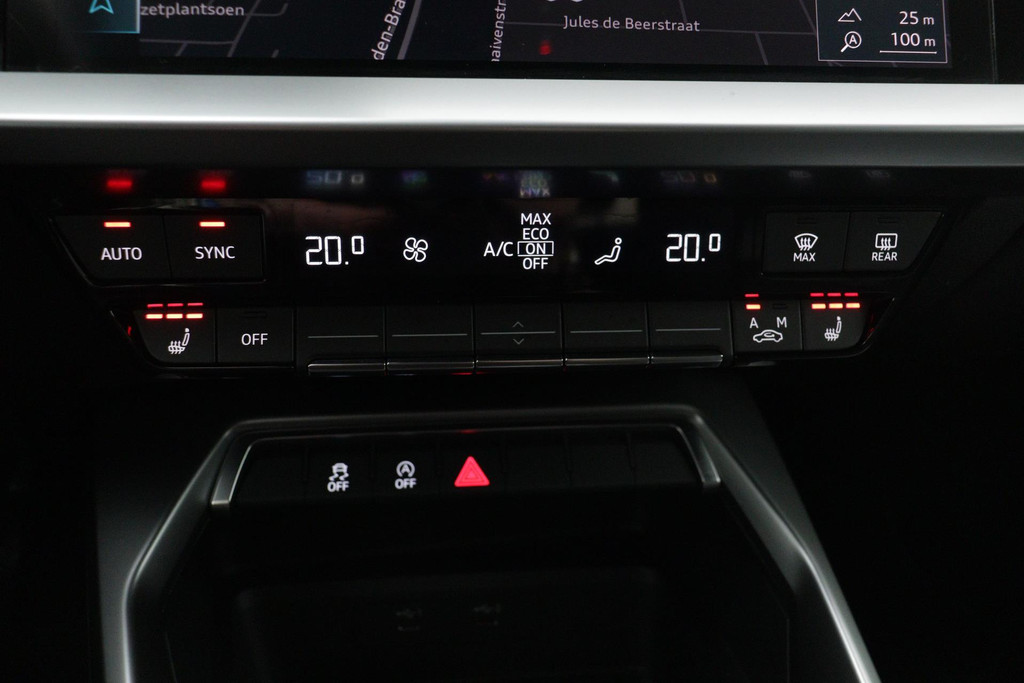 
Audi A3 Limousine 30 TFSI Advanced edition(NL-auto, 1e Eig, Dealer OnderH, Digitale Dash, Carplay, Trekhaak, Addapt Cruise, Etc) vol									