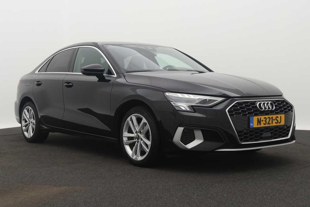 
Audi A3 Limousine 30 TFSI Advanced edition(NL-auto, 1e Eig, Dealer OnderH, Digitale Dash, Carplay, Trekhaak, Addapt Cruise, Etc) vol									