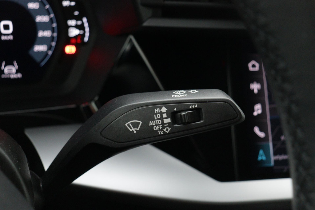 
Audi A3 Limousine 30 TFSI Advanced edition(NL-auto, 1e Eig, Dealer OnderH, Digitale Dash, Carplay, Trekhaak, Addapt Cruise, Etc) vol									