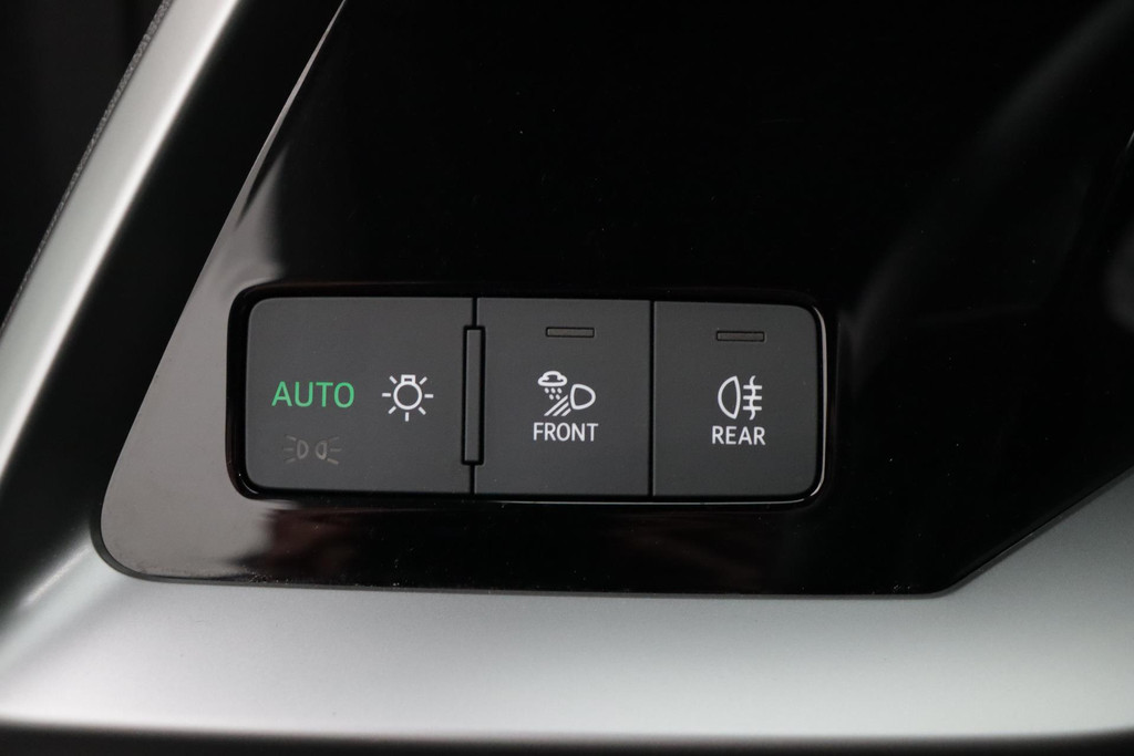 
Audi A3 Limousine 35 TFSI Business edition Automaat (NAVIGATIE, LED, CARPLAY, VIRTUAL COCKPIT, 1e EIGENAAR, GOED ONDERHOUDEN) vol									