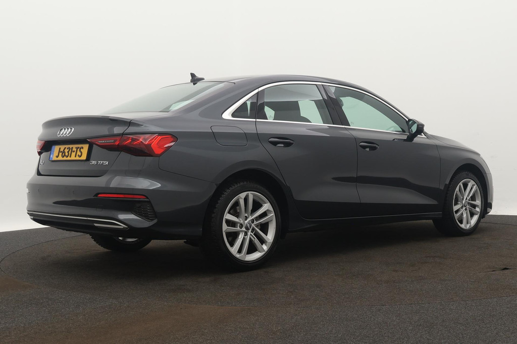 
Audi A3 Limousine 35 TFSI Business edition Automaat (NAVIGATIE, LED, CARPLAY, VIRTUAL COCKPIT, 1e EIGENAAR, GOED ONDERHOUDEN) vol									