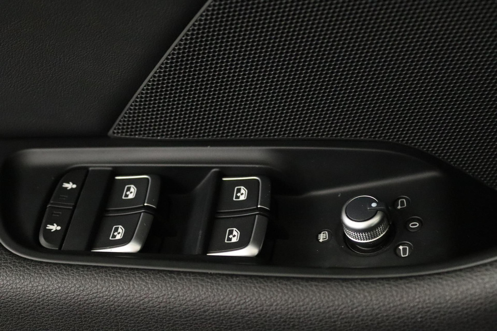 
Audi A3 Sportback 35 TFSI CoD Advance Sport (NAVIGATIE, STOELVERWARMING, DIGITAAL DASHBOARD, NL-AUTO, GOED ONDERHOUDEN) vol									