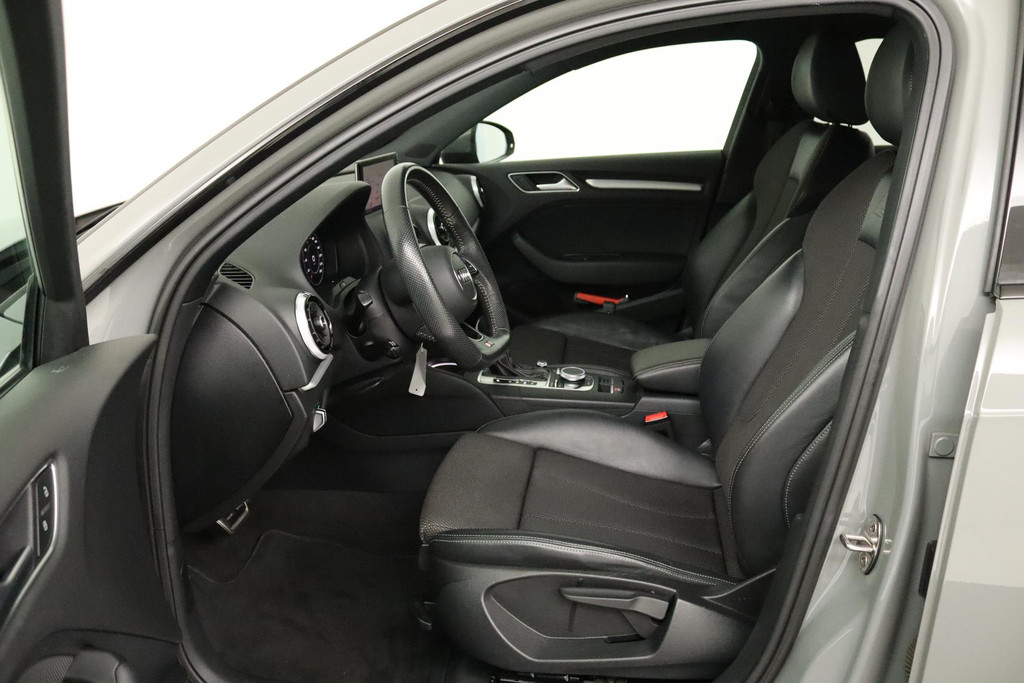 
Audi A3 Sportback 35 TFSI CoD Advance Sport (NAVIGATIE, STOELVERWARMING, DIGITAAL DASHBOARD, NL-AUTO, GOED ONDERHOUDEN) vol									