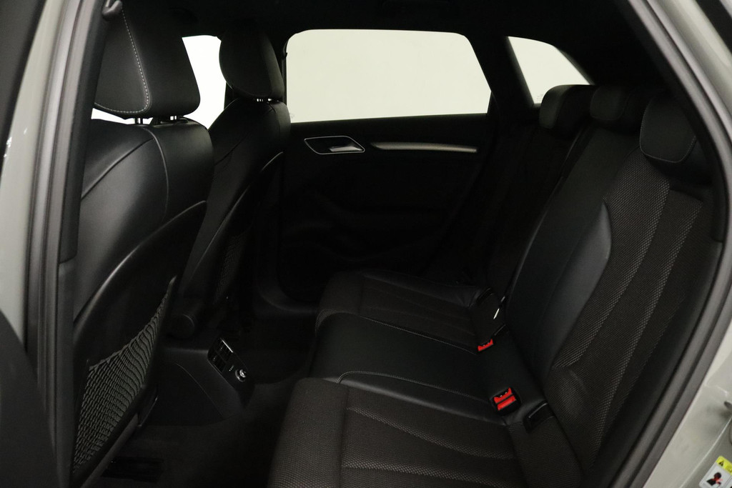 
Audi A3 Sportback 35 TFSI CoD Advance Sport (NAVIGATIE, STOELVERWARMING, DIGITAAL DASHBOARD, NL-AUTO, GOED ONDERHOUDEN) vol									