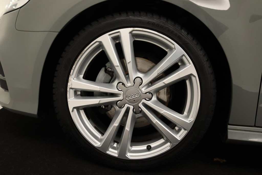 
Audi A3 Sportback 35 TFSI CoD Advance Sport (NAVIGATIE, STOELVERWARMING, DIGITAAL DASHBOARD, NL-AUTO, GOED ONDERHOUDEN) vol									
