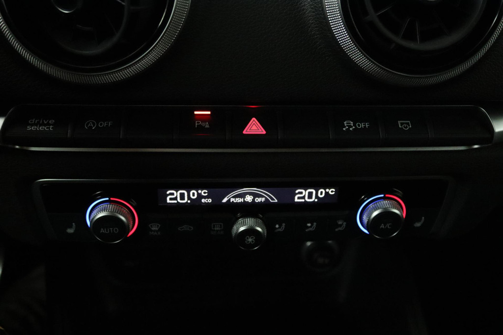 
Audi A3 Sportback 35 TFSI CoD Advance Sport (NAVIGATIE, STOELVERWARMING, DIGITAAL DASHBOARD, NL-AUTO, GOED ONDERHOUDEN) vol									