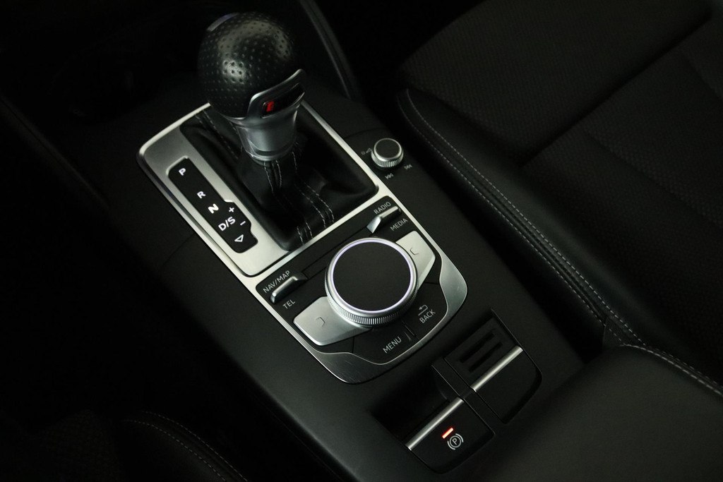 
Audi A3 Sportback 35 TFSI CoD Advance Sport (NAVIGATIE, STOELVERWARMING, DIGITAAL DASHBOARD, NL-AUTO, GOED ONDERHOUDEN) vol									